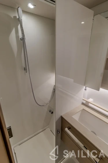 Lagoon 55 - Yacht Charter Sailica