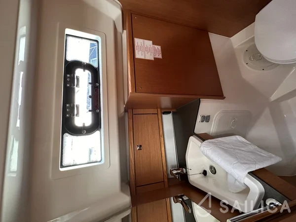 Bavaria 34 Cruiser - Yacht Charter Sailica