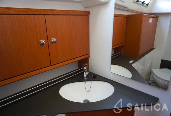 Bavaria 34 Cruiser - Yacht Charter Sailica