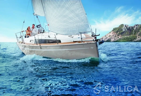 Bavaria 34 Cruiser - Yacht Charter Sailica