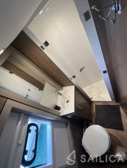 Bali 4.4 - Yacht Charter Sailica