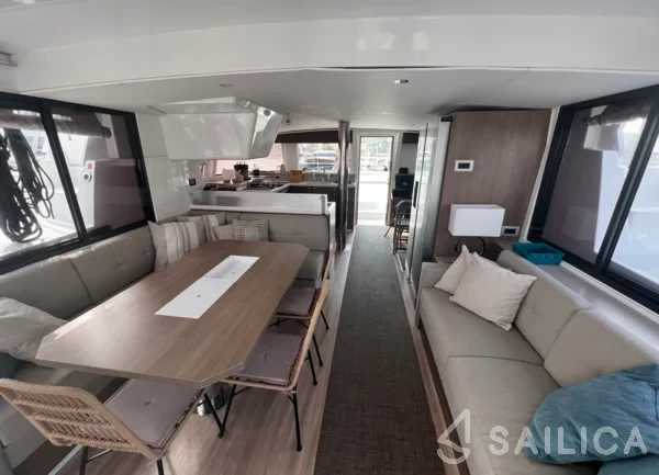 Bali 4.4 - Yacht Charter Sailica