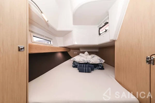 Bavaria 37 Cruiser - Yacht Charter Sailica