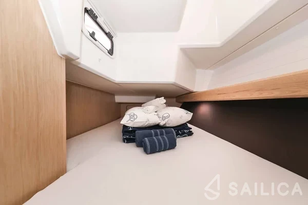 Bavaria 37 Cruiser - Yacht Charter Sailica