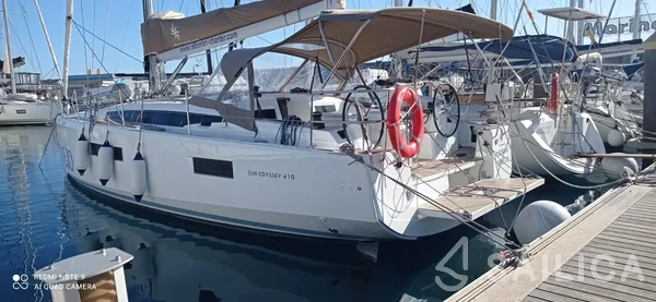 Sun Odyssey 410 - Yacht Charter Sailica