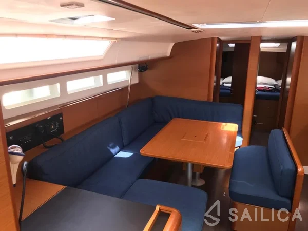 Sun Odyssey 519 - Yacht Charter Sailica