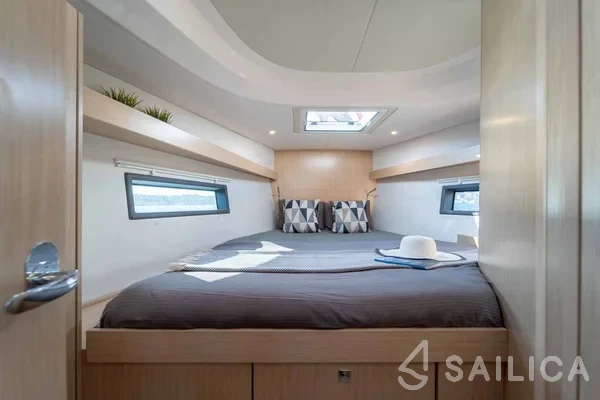 Bavaria C42 - Yacht Charter Sailica