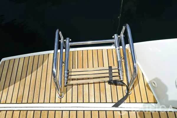 Lagoon 40 - Yacht Charter Sailica