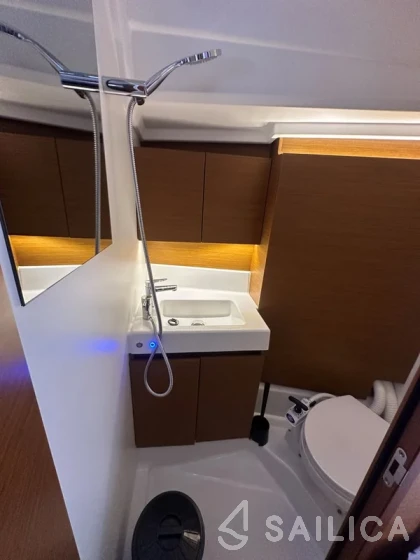 Sun Odyssey 380 - Yacht Charter Sailica