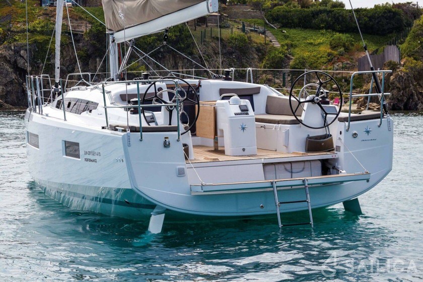 Sun Odyssey 410 - Yacht Charter Sailica