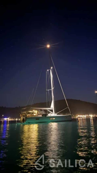 Bavaria C57 - Yacht Charter Sailica
