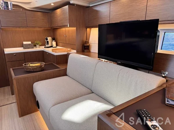 Bavaria C57 - Yacht Charter Sailica