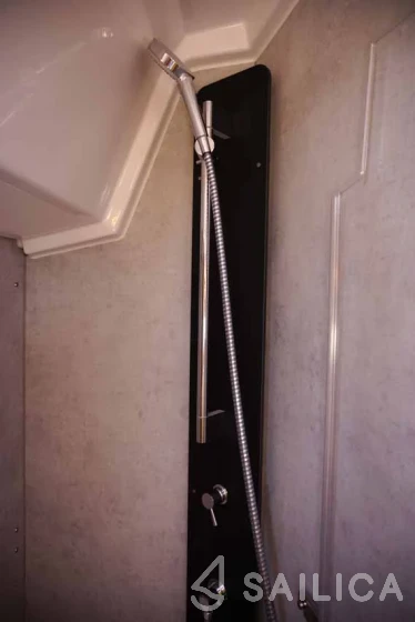 Bavaria C38 - Yacht Charter Sailica