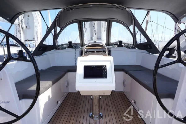 Bavaria C38 - Yacht Charter Sailica