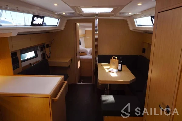 Bavaria C38 - Yacht Charter Sailica