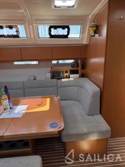 Bavaria 46 Cruiser - Yacht Charter Sailica