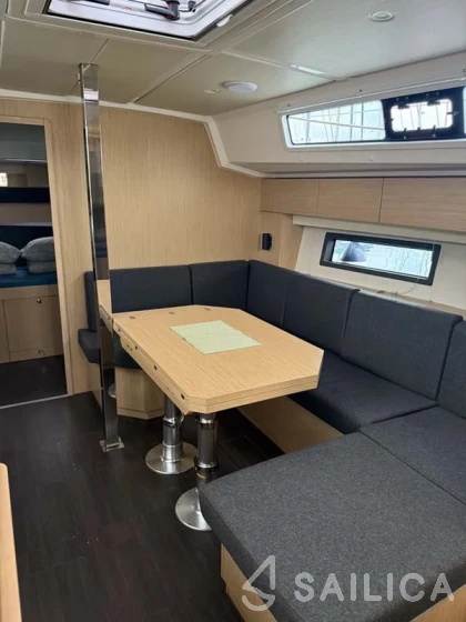 Bavaria C42 - Yacht Charter Sailica