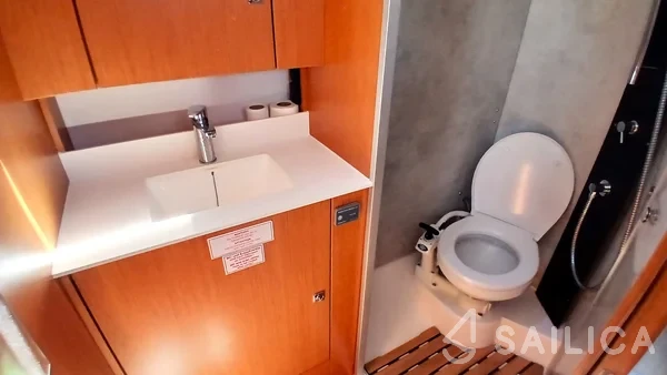 Bavaria C38 - Yacht Charter Sailica