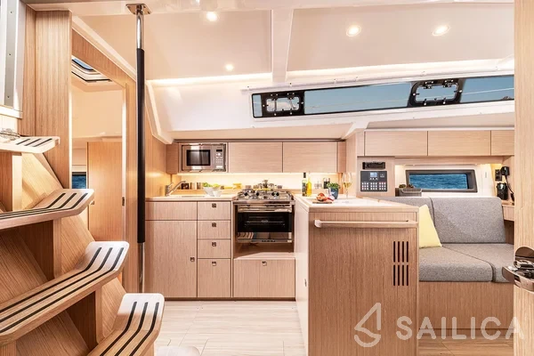 Bavaria C38 - Yacht Charter Sailica