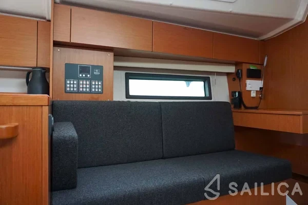 Bavaria C42 - Yacht Charter Sailica