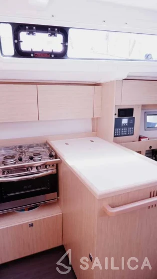 Bavaria C38 - Yacht Charter Sailica