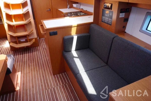 Bavaria C38 - Yacht Charter Sailica