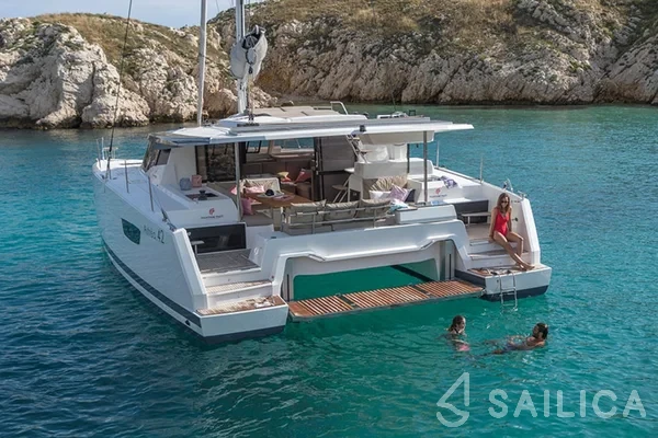Astréa 42 - Yacht Charter Sailica