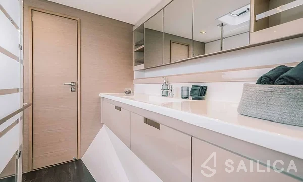 Tanna 47 - Yacht Charter Sailica