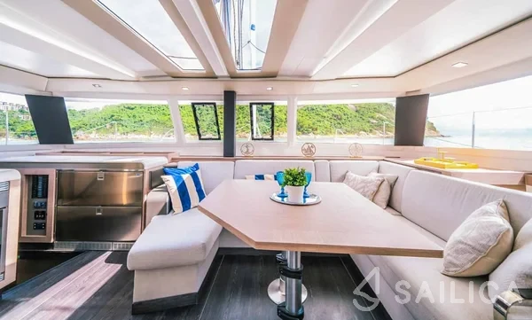 Tanna 47 - Yacht Charter Sailica