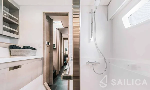 Tanna 47 - Yacht Charter Sailica