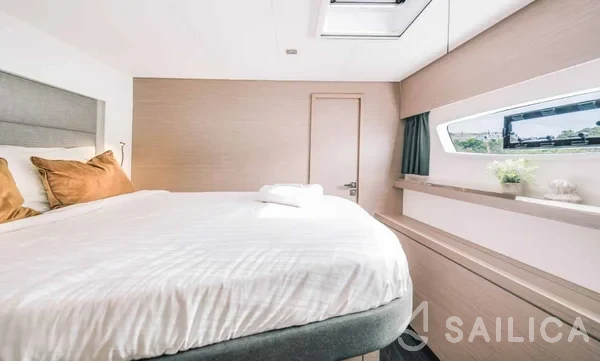 Tanna 47 - Yacht Charter Sailica