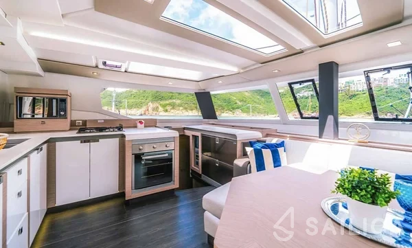 Tanna 47 - Yacht Charter Sailica