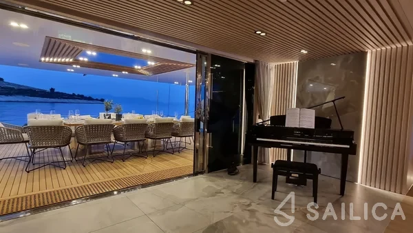 M/S ADRI - Yacht Charter Sailica