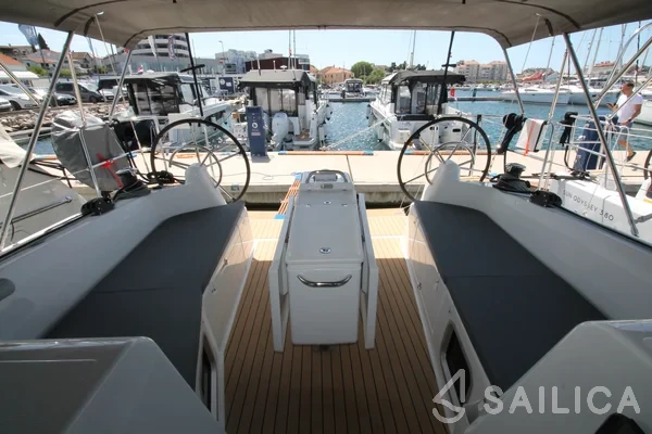 Sun Odyssey 410 - Yacht Charter Sailica