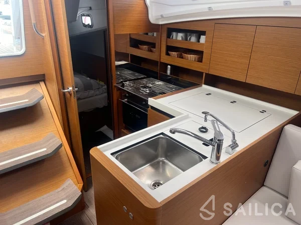 Sun Odyssey 380 - Yacht Charter Sailica