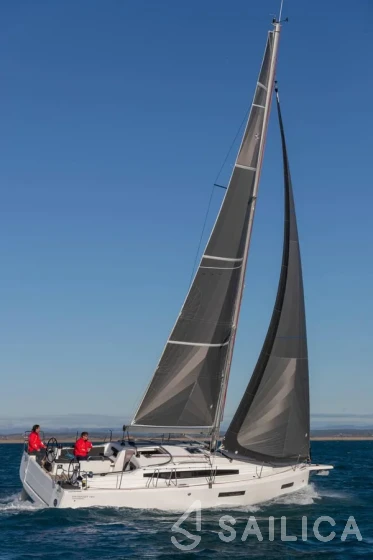 Sun Odyssey 380 - Yacht Charter Sailica
