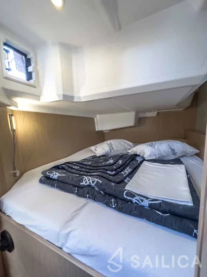 Bavaria C38 - Yacht Charter Sailica