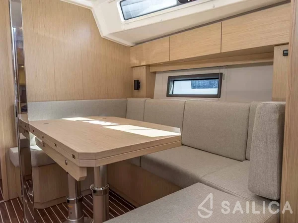 Bavaria C38 - Yacht Charter Sailica