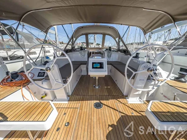Bavaria C38 - Yacht Charter Sailica