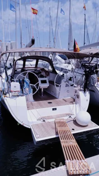 Bavaria 37 Cruiser - Yacht Charter Sailica