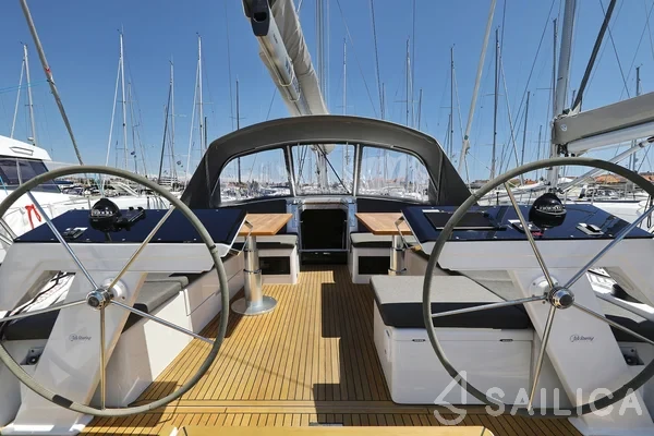 Hanse 460 - Yacht Charter Sailica