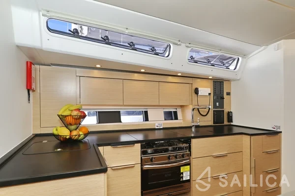 Hanse 460 - Yacht Charter Sailica