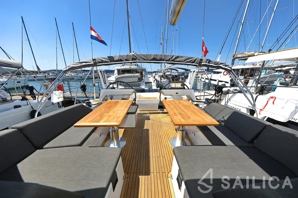 Hanse 460 - Yacht Charter Sailica