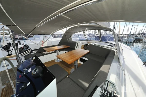 Hanse 460 - Yacht Charter Sailica