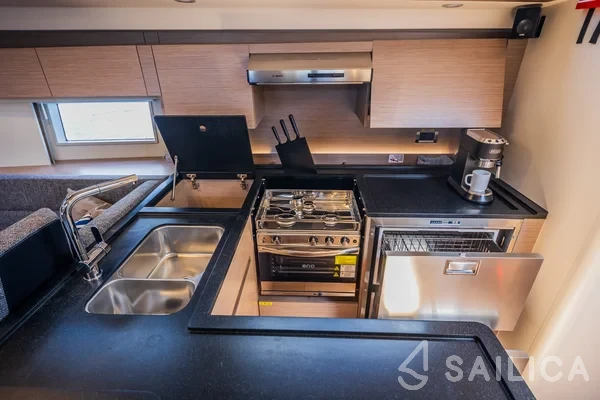 Hanse 588 - Yacht Charter Sailica