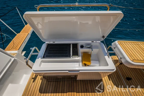 Hanse 588 - Yacht Charter Sailica