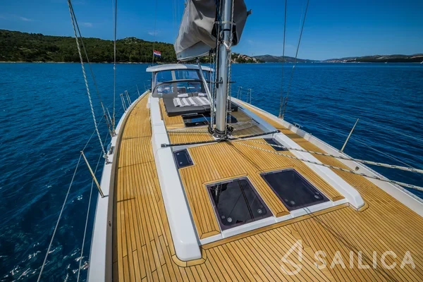 Hanse 588 - Yacht Charter Sailica