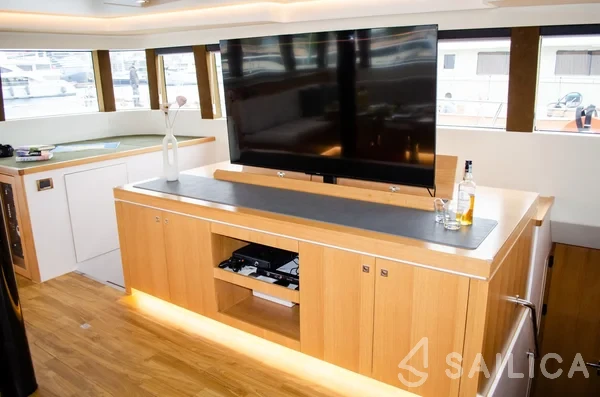 Mazarin 55 - Yacht Charter Sailica