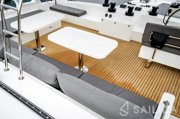 Mazarin 55 - Yacht Charter Sailica