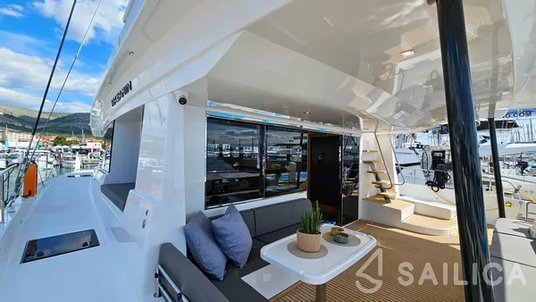 Mazarin 55 - Yacht Charter Sailica